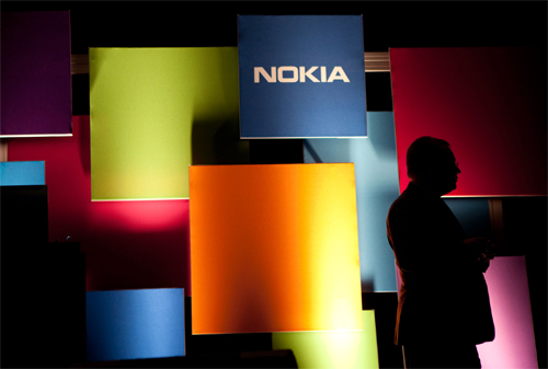 Картинка Nokia пытается восстановиться и хочет купить Alcatel