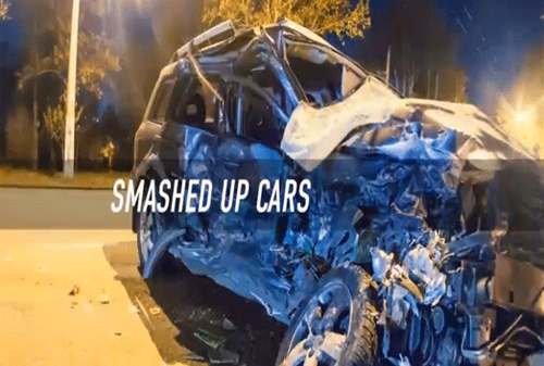 Картинка "АльфаСтрахование" пугает водителей разбитыми авто