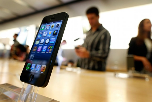 Картинка "Евросеть" договорилась с Apple о продажах новых iPhone