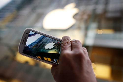 Картинка Apple подала новый иск к Samsung на $2 млрд