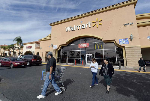 Картинка Wal-Mart впервые обогнал Amazon по темпам роста онлайн-продаж