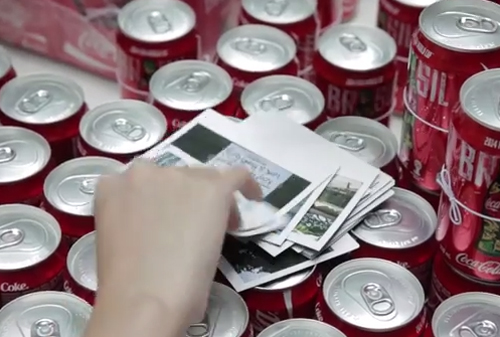 Картинка Coca-Cola поблагодарила рабочих-мигрантов за тяжелый труд с помощью дронов