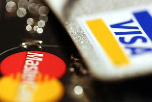 Картинка В Госдуме пообещали смягчить условия работы для Visa и MasterCard
