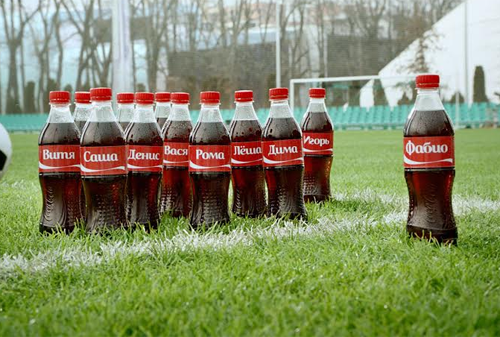 Картинка Coca-Cola выпустила бутылки к чемпионату мира по футболу с именами российских футболистов (ФОТО)