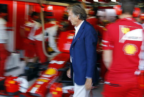 Картинка Ferrari меняет рулевого