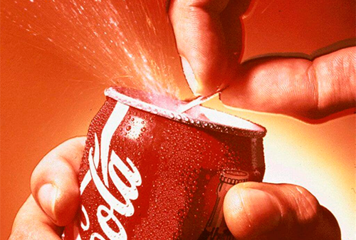 Картинка Продажи Coca-Cola в России упали на 1% из-за девальвации и санкций