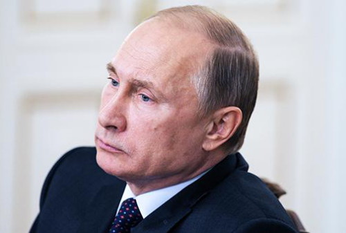 Картинка Главные редактора федеральных СМИ попросили Путина о помощи в кризис