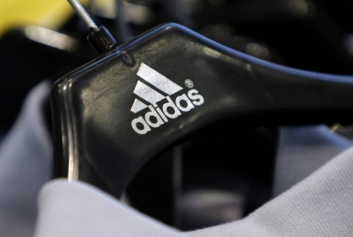 Картинка Adidas не будет прекращать работу в Крыму