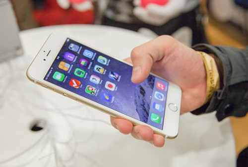 Картинка Мобильные операторы снижают цены на iPhone