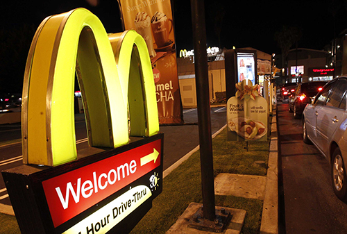 Картинка McDonald’s откроет в России в 2015 году в 1,5 раза меньше ресторанов, чем годом ранее