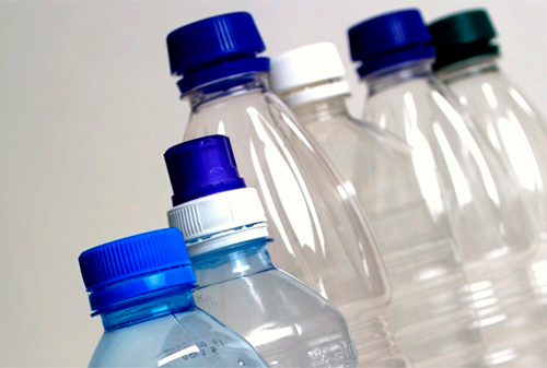 Картинка Противники пластиковой бутылки развернули рекламную кампанию от лица несуществующей организации