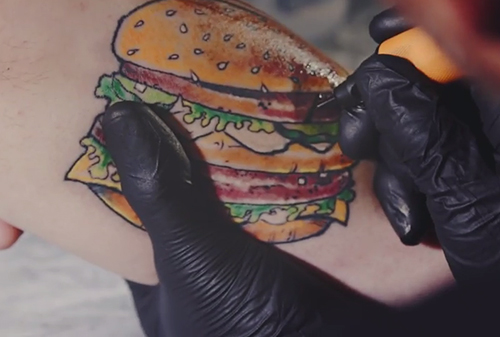 Картинка Burger King переманил фанатов Биг-Мака