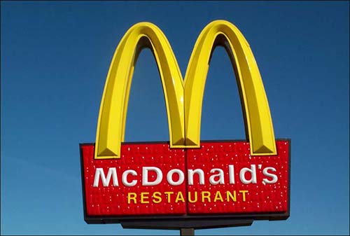 Картинка McDonald's борется с падением выручки в России увеличением рекламы