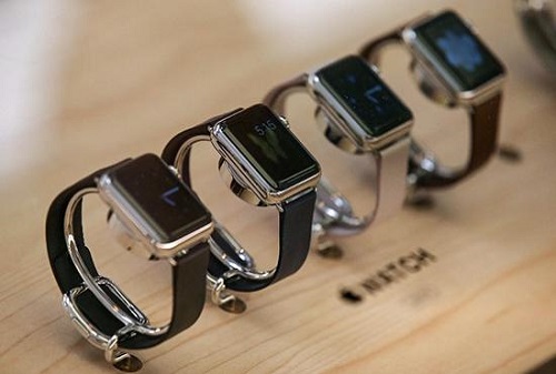 Картинка Apple назвала дату начала продаж своих «умных часов» в России 