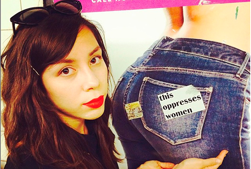 Картинка Феминистки портят рекламу антисексистскими наклейками