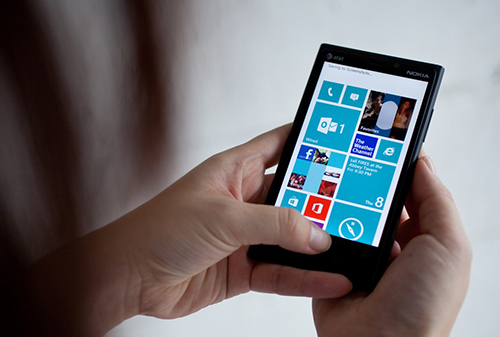 Картинка Мировые продажи смартфонов на Windows Phone рухнули на 54%