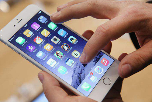Картинка Владельцы iPhone обвинили Apple в краже пяти млн долларов