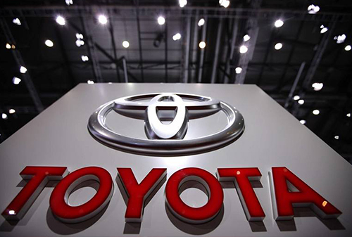 Картинка Суд признал противозаконной рекламу внедорожника Toyota Motor