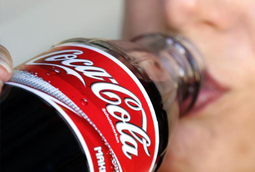Картинка Coca-Cola лишилась науки из-за ожирения