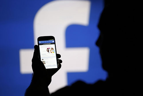 Картинка Facebook оплачивает СМИ онлайн-трансляции