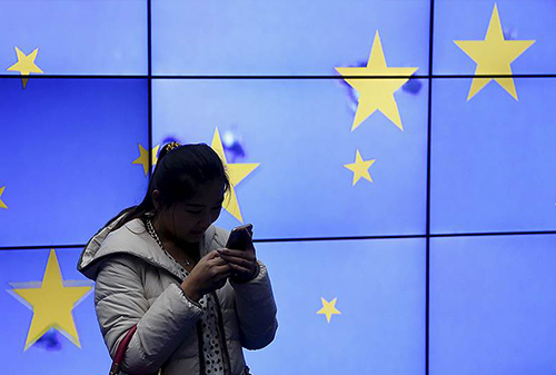 Картинка Евросоюз ужесточит контроль за Skype и WhatsApp