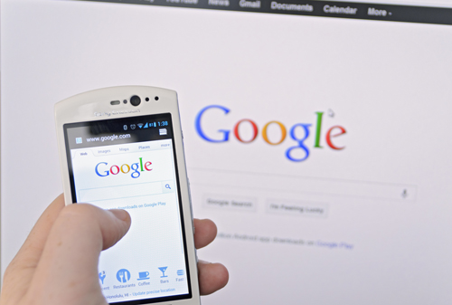Картинка Google стал понижать мобильные страницы с межстраничной рекламой