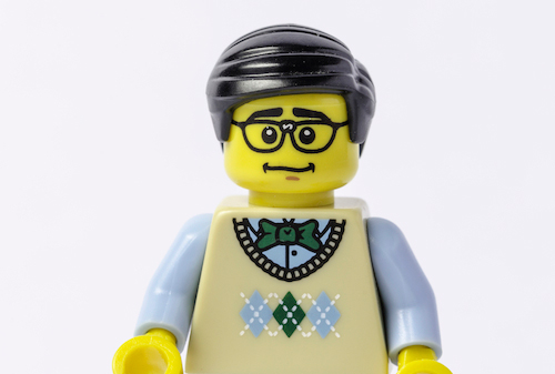 Картинка Lego брендирует профессора в Кембридже