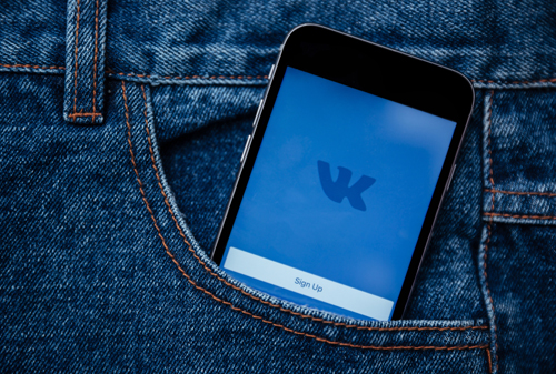 Картинка «ВКонтакте» стала распространять SIM-карты своего мобильного оператора
