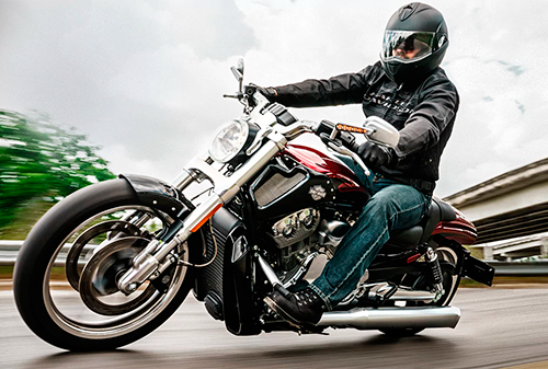 Картинка Harley Davidson теряет прибыль из-за смены поколений потребителей