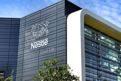 Картинка Nestle купила 68% акций премиальной сети кофеен Blue Bottle