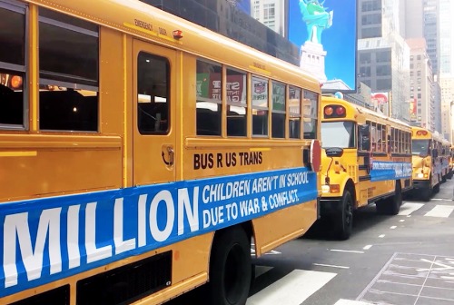 Картинка к ЮНИСЕФ пустил в Нью-Йорке 27 пустых школьных автобусов