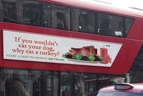 Картинка Рекламе PETA не удалось предложить лондонцам голову собаки на рождественский ужин