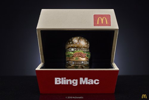 Картинка McDonald`s разыгрывает бриллиантовое кольцо в форме Big Mac