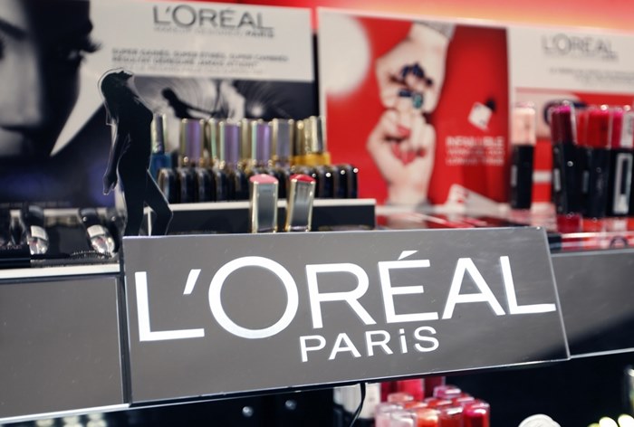 Картинка L’Oréal запустила в Facebook виртуальную «примерочную» косметики