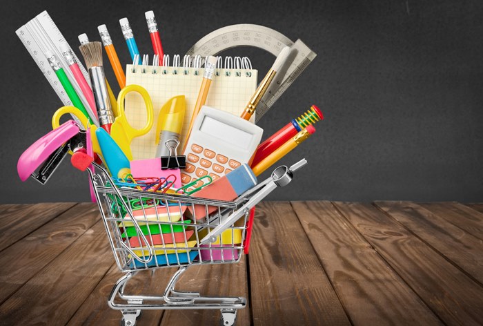 Картинка Watcom: все меньше родителей выбирают торговые центры для школьного шопинга