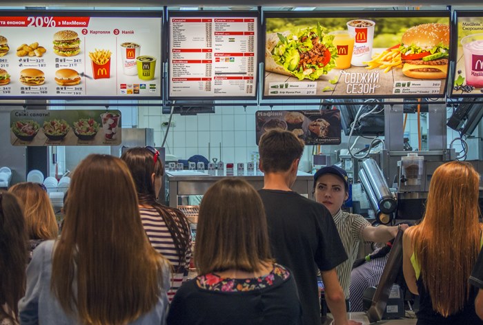 Картинка Россияне предпочли «Макдоналдс» и KFC «Бургер Кингу»