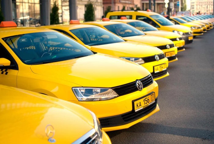 Картинка «Такси станет недоступным для миллионов людей». Агрегаторы такси выступили против инициативы властей