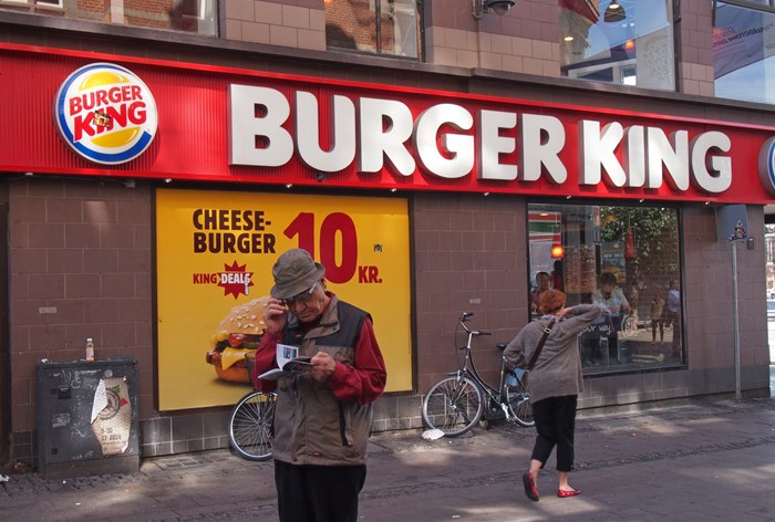 Картинка Burger King отправляет своих клиентов в McDonald’s