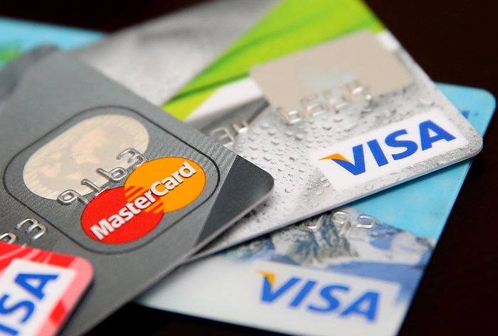 Картинка Ритейлеры попросили ФАС возбудить дело против Visa и MasterCard