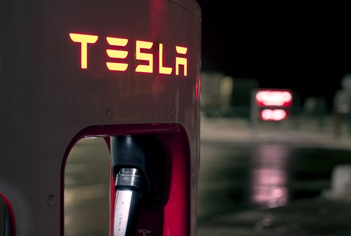 Картинка к Tesla не потратила ни цента на рекламу в соцсетях