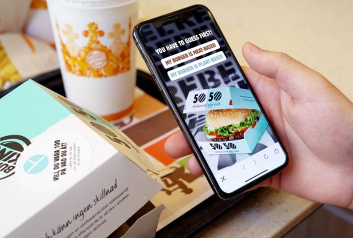Картинка «Заказ вслепую»: Burger King в Швеции предлагает отличить вегетарианский бургер от мясного
