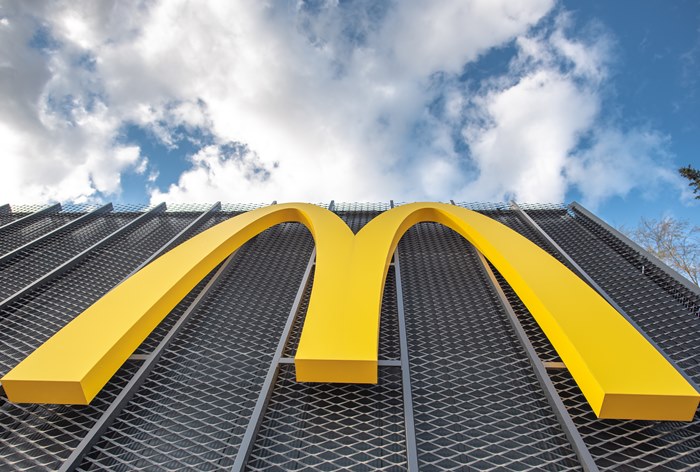 Картинка McDonald’s грозит до 500 тысяч рублей штрафа за продажу соуса вне акции