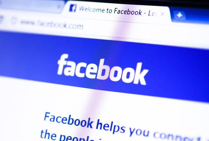 Картинка Чистая прибыль Facebook снизилась вдвое на фоне давления властей