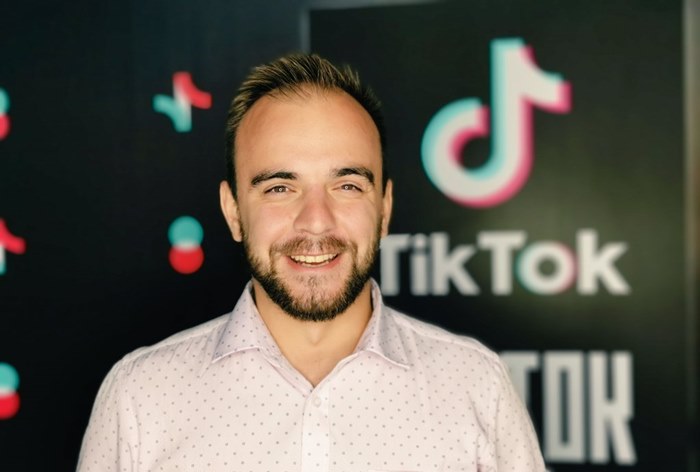 Картинка TikTok нанял директора по продажам рекламы в России 