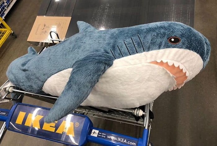 Картинка IKEA выпустила мини-версию легендарной акулы «Блохэй»