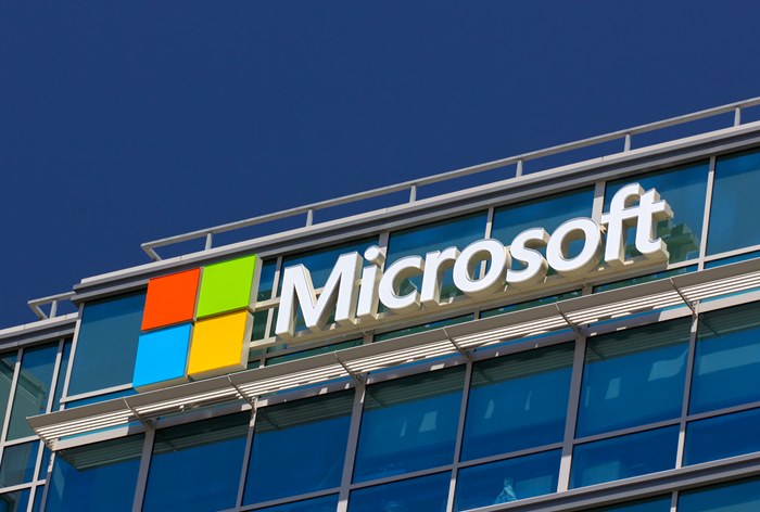Картинка Microsoft вернула неудаляемую рекламу в Windows