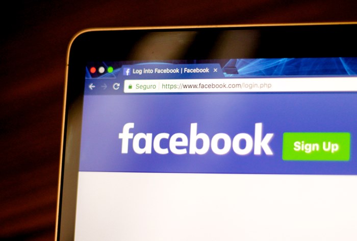 Картинка Facebook перестанет рекомендовать друзей из списков контактов пользователей