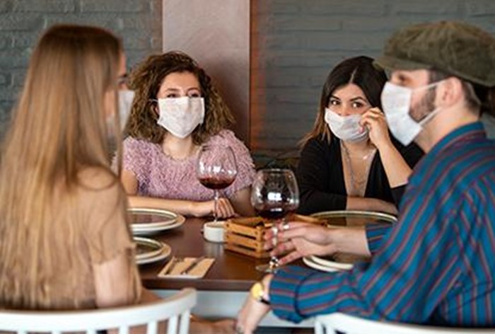 Картинка Российским ресторанам и кафе рекомендовали не пускать клиентов с простудой