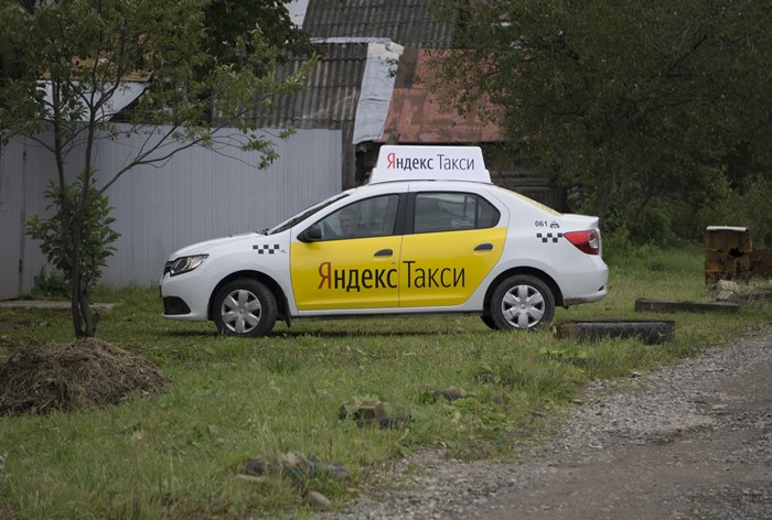 «Яндекс.Такси» будет бесплатно перевозить врачей и лекарства