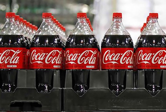 Coca-Cola поможет россиянам продуктовыми наборами